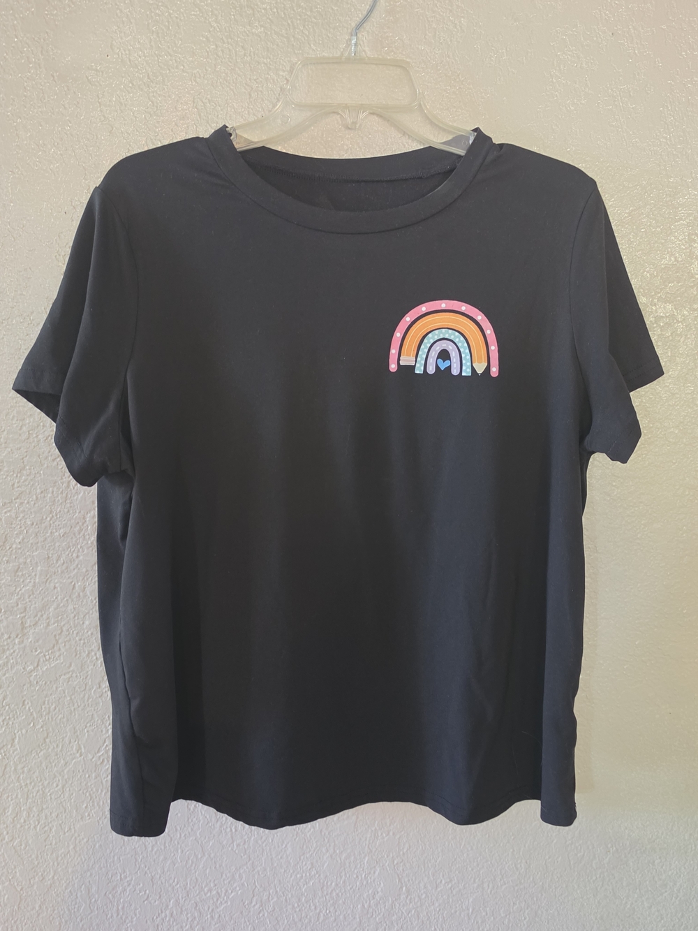 DEAR TINY HUMAN Black Tee with Colorful Rainbow Patch XL